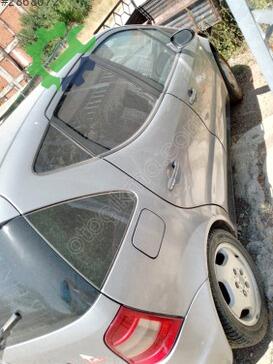 Mercedes-Benz A Serisi Sağ Arka Çamurluk çıkma parça