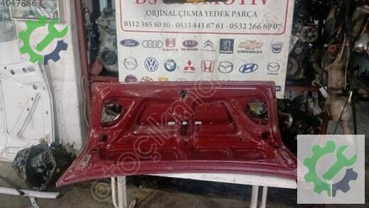 Toyota Corolla Bagaj Kapağı 1999-2001 çıkma parça
