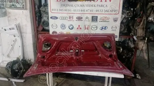 Toyota Corolla Bagaj Kapağı 1999-2001 çıkma parça