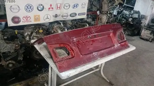 Toyota Corolla Bagaj Kapağı 1999-2001 çıkma parça