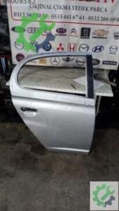 1999-2005 TOYOTA YARİS SAĞ ARKA KAPI