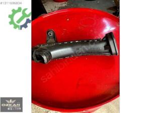 1J0129609B Beetle Golf Bora hava filtre kutu borusu