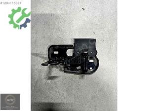 1T0823480B WW CADDY GOLF KAPUT KİLİDİ