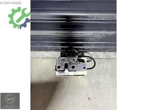 1T1823509 WW JETTA KAPUT KİLİDİ MEKANİZMA