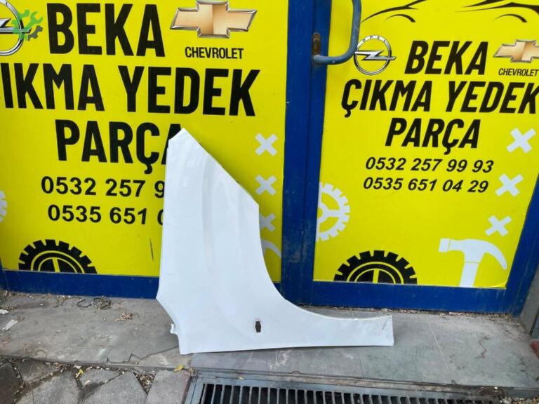 Opel Combo Sağ Ön Çamurluk çıkma parça