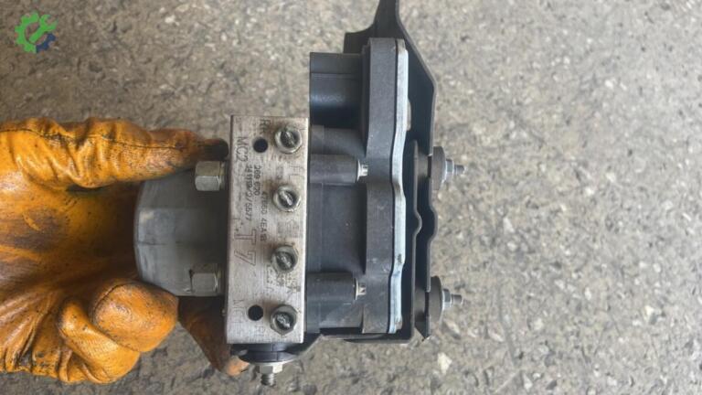 Nissan Qashqai ABS Beyni çıkma parça