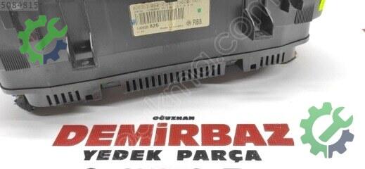 Volkswagen Golf Gösterge Saati 1J0920826 çıkma parça