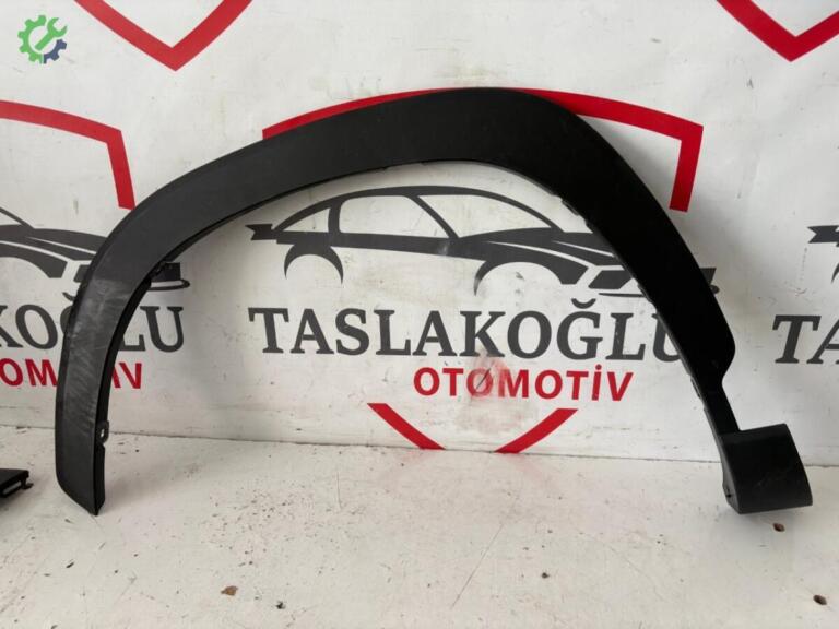 Toyota Corolla Cross Sol Ön Çamurluk çıkma parça