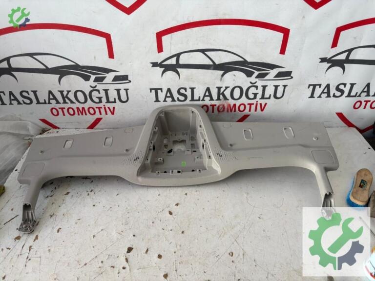 Peugeot Rifter Bakalitler çıkma parça