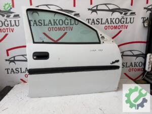 OPEL CORSA B SAĞ ÖN KAPI