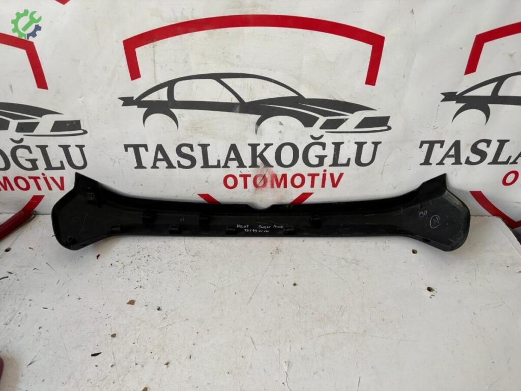 Toyota Hilux Ön Panjur çıkma parça
