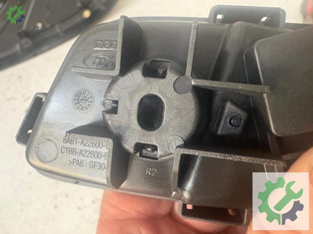 Ford Fiesta Açma Kolu çıkma parça