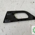 PEUGEOT 407 SOL ARKA KAPI İÇ AÇMA KOLU ÇERÇEVESİ