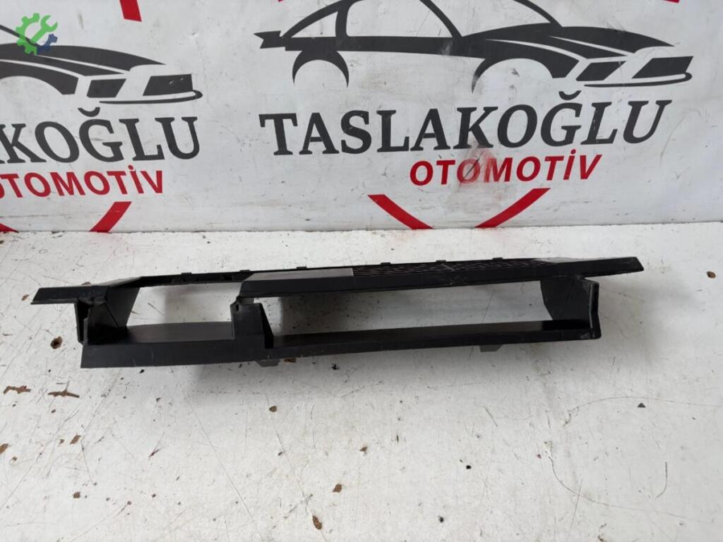 Peugeot Rifter Ön Panel 9821840980 çıkma parça