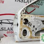 OPEL CORSA B SAĞ ÖN KAPI