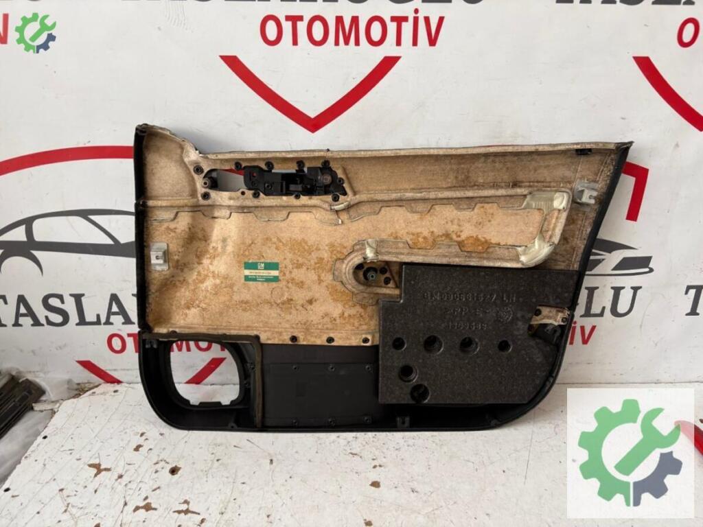 Opel Astra Kapı Döşemesi çıkma parça