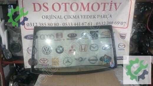 Hyundai Accent Arka Cam çıkma parça