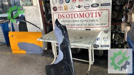 Mercedes-Benz 200 Çamurluk 2000-2007 çıkma parça