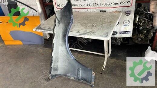 Mercedes-Benz 200 Çamurluk 2000-2007 çıkma parça