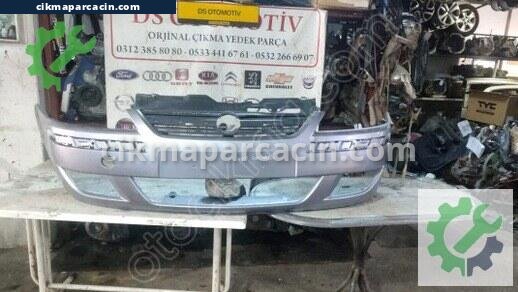 Opel Corsa Ön Tampon çıkma parça