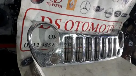 Jeep Grand Cherokee Ön Panjur 2001-2008 çıkma parça