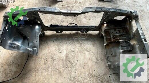 Nissan Skystar Ön Panel 2001-2010 çıkma parça