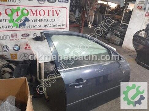 Ford Mondeo Sağ Ön Kapı 2002-2006 çıkma parça