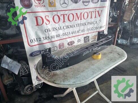 Toyota Avensis Tampon Demiri 2002-2006 çıkma parça
