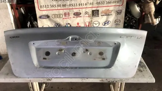 Toyota Corolla Bagaj Kapağı çıkma parça
