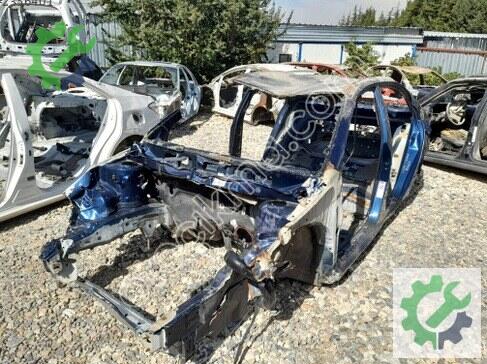 Toyota Corolla Oto Teybi 2002-2006 çıkma parça