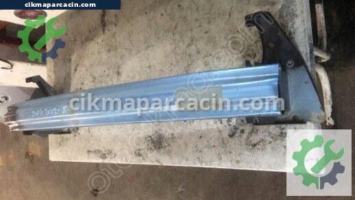 Fiat Doblo Ön Tampon Demiri çıkma parça