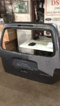 Peugeot Partner Bagaj Kapağı 2002-2009 çıkma parça
