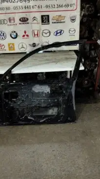 Hyundai Sonata Sağ Ön Kapı 2003-2005 çıkma parça