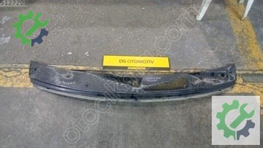 Ford Transit Ön Cam Izgarası çıkma parça