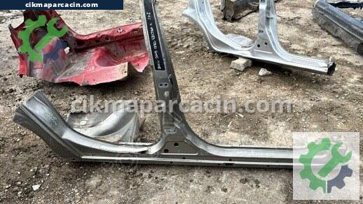 Opel Vectra Sağ Marşpiyel Sacı çıkma parça