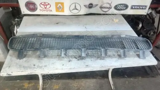 Renault Megane Tampon Izgarası çıkma parça