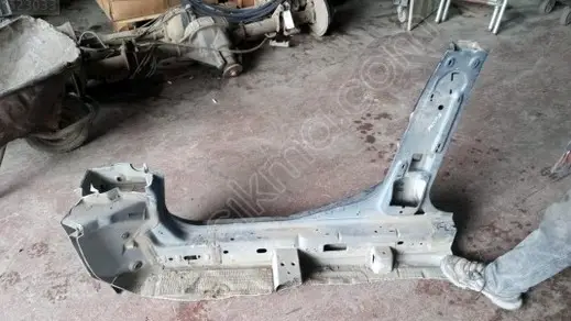 Ford Fusion Sağ Marşpiyel Sacı 2003-2007 çıkma parça