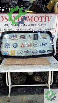 Mazda E-2200 Arka Cam çıkma parça