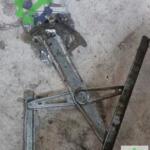 2003-2008 TOYOTA AURIS SOL ÖN CAM KRİKOSU