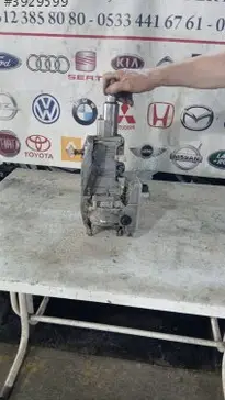 Renault Megane Direksiyon Kolon Kilidi 2003-2010 çıkma parça