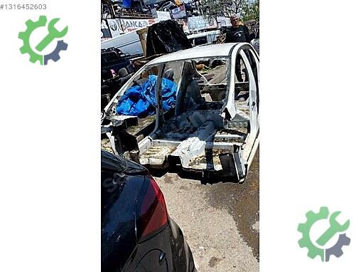 Peugeot 307 Ara Bölme Sacı çıkma parça