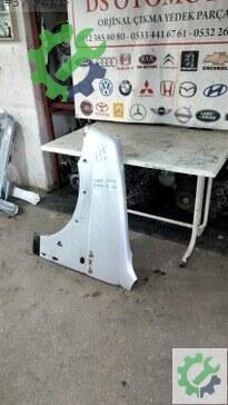 Daihatsu Terios Sol Ön Çamurluk 2004-2006 çıkma parça