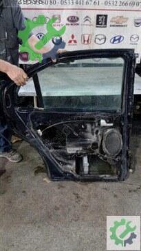 Ford Mondeo Sol Arka Kapı 2004-2006 çıkma parça