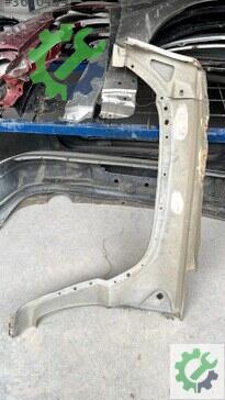 Jeep Grand Cherokee Sağ Ön Çamurluk 2004-2006 çıkma parça