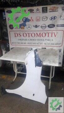 Mercedes-Benz Vito Sol Ön Çamurluk 2004-2007 çıkma parça