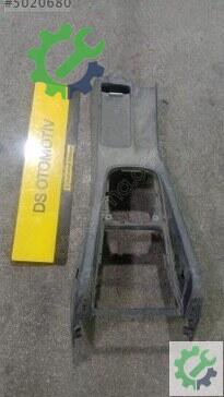 Volkswagen Golf Orta Konsol 2004-2007 çıkma parça