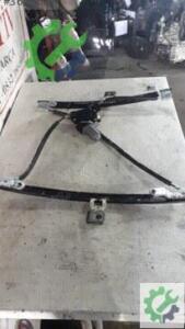 2004-2008 CHRYSLER VOYAGER SOL ÖN CAM KRİKOSU