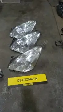 Toyota Verso Sol Ön Far çıkma parça
