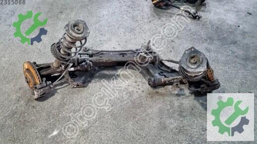 Renault Megane Klima Kompresörü çıkma parça