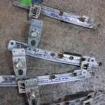 2004-2010 RENAULT MEGANE 2 SAĞ ARKA MANUEL CAM KRİKOSU